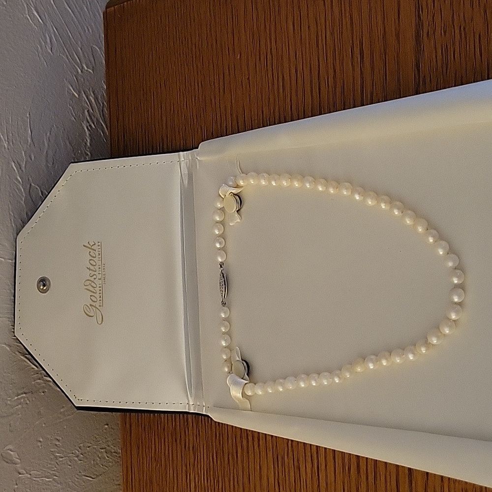 Women's Cultured Pearl Necklace